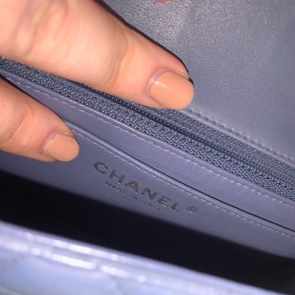 Chanel Square Mini - Picture 13 of 15